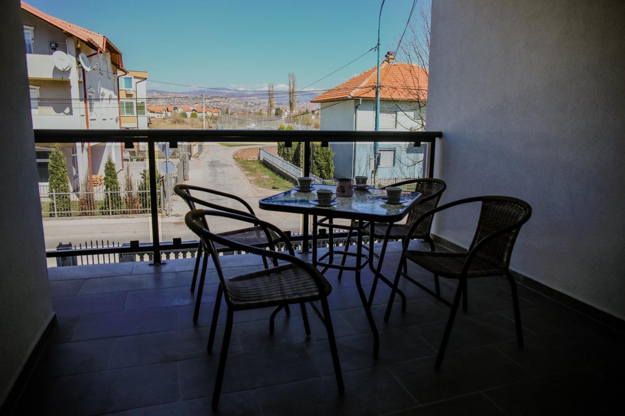 סראייבו Deluxe Apartments מראה חיצוני תמונה