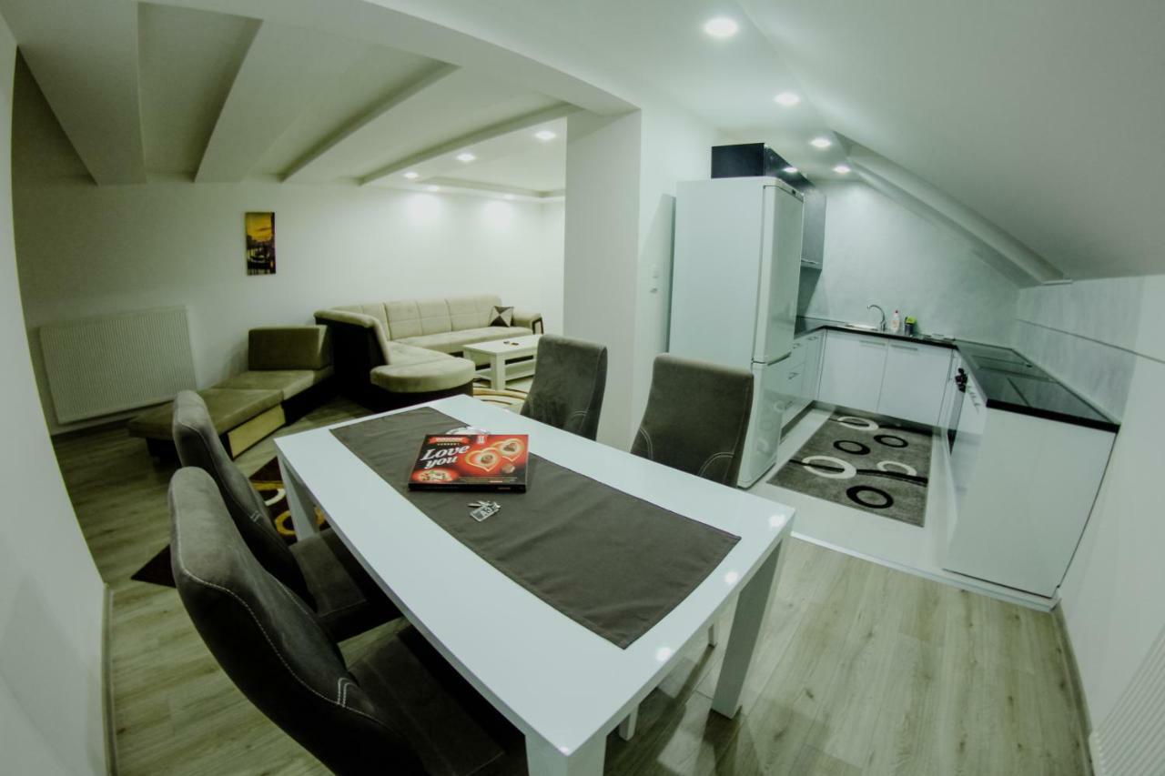 סראייבו Deluxe Apartments מראה חיצוני תמונה